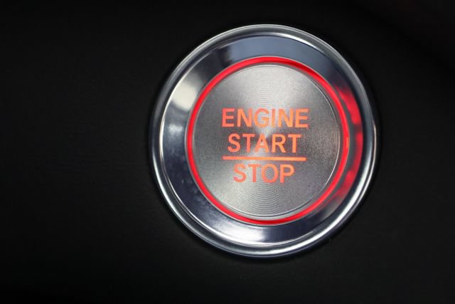Used 2025 Acura RDX SH-AWD image 17