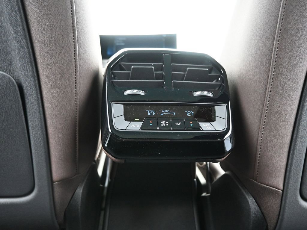 New 2025 BMW iX xDrive50 image 15