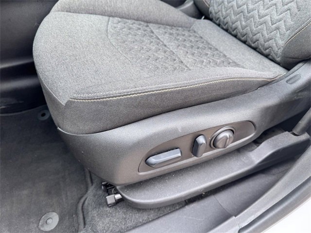 Used 2024 Chevrolet Equinox LT image 21