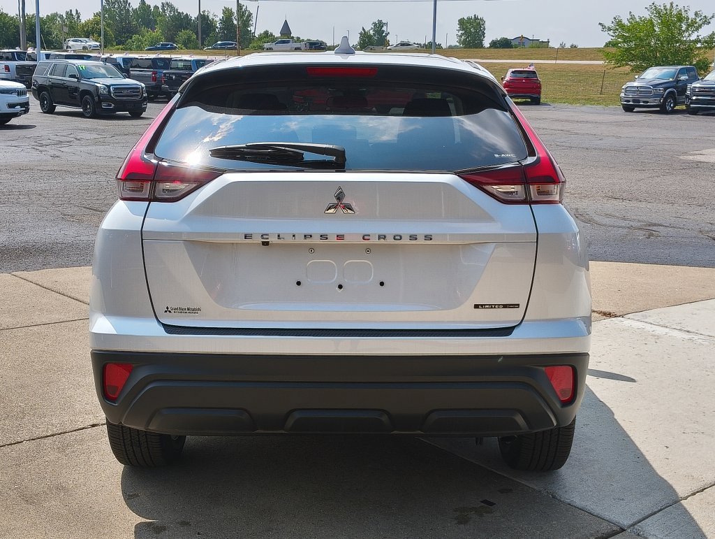 New 2026 Mitsubishi Eclipse Cross LE AWD/4WD image 16