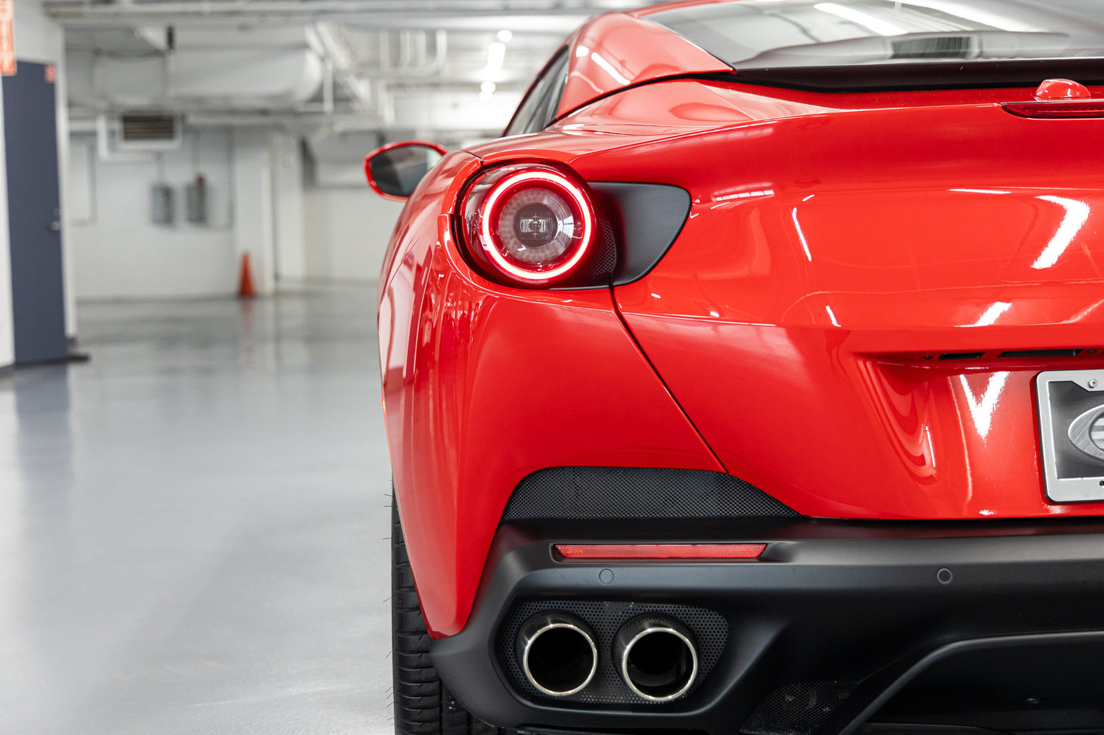 Used 2020 Ferrari Portofino RWD image 24