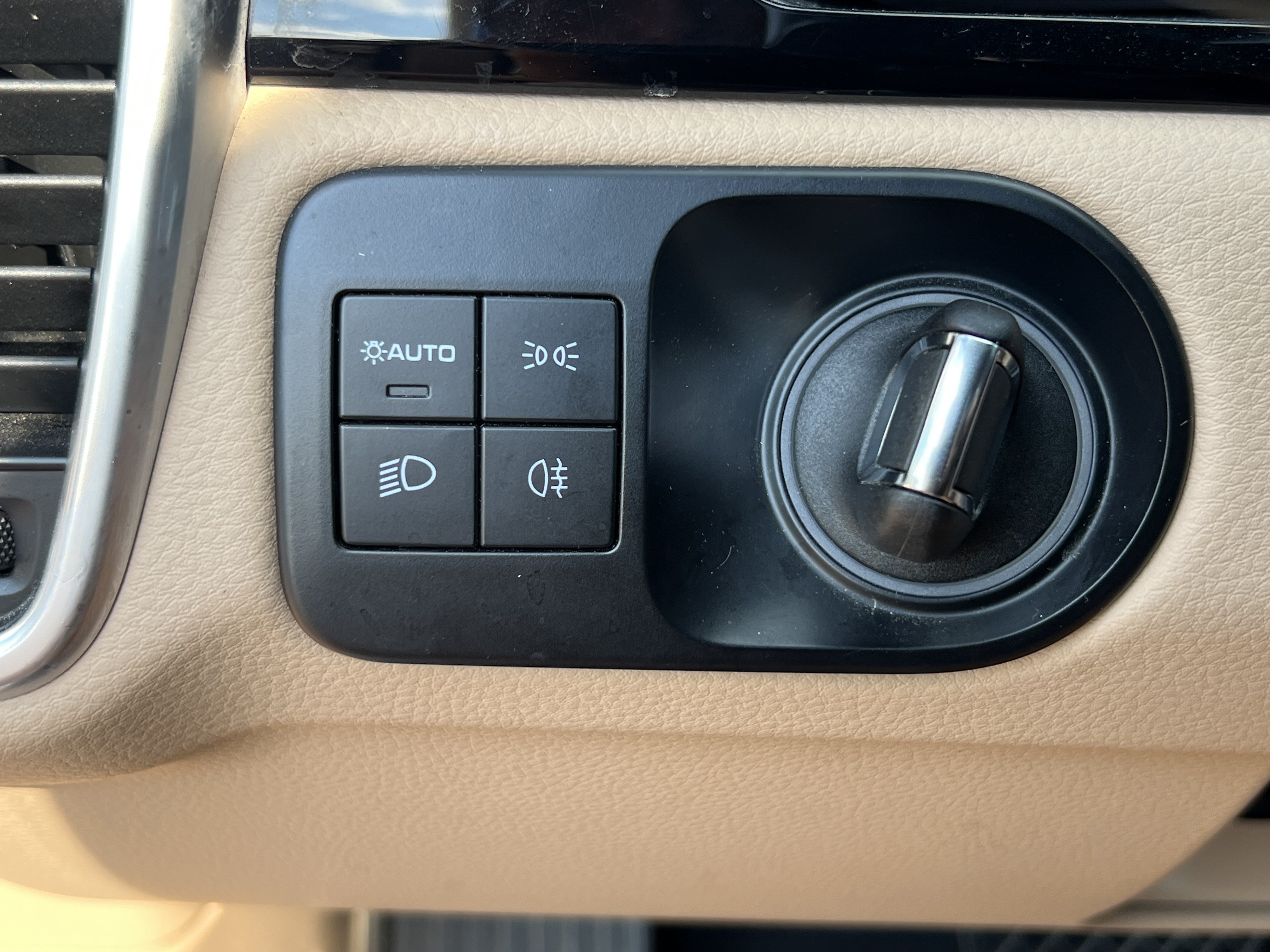 Used 2022 Porsche Cayenne AWD/4WD image 37
