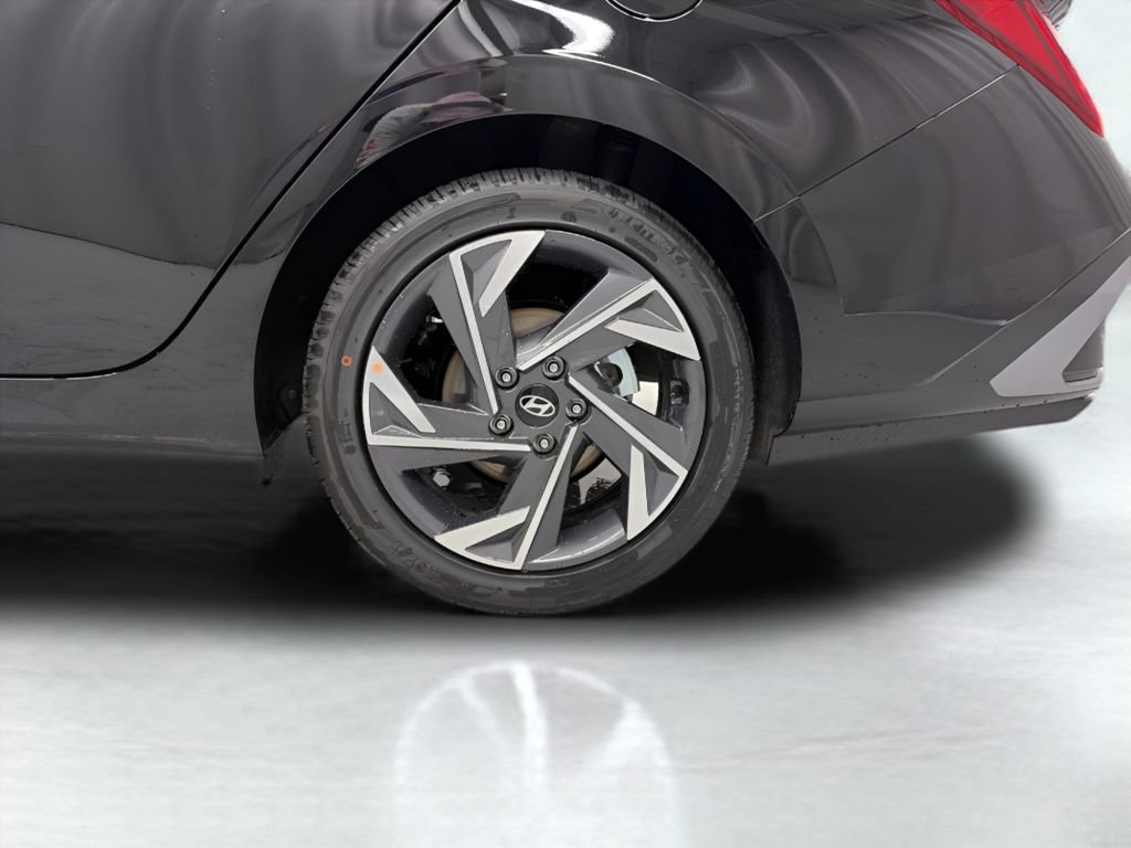 New 2026 Hyundai Elantra Limited FWD image 26