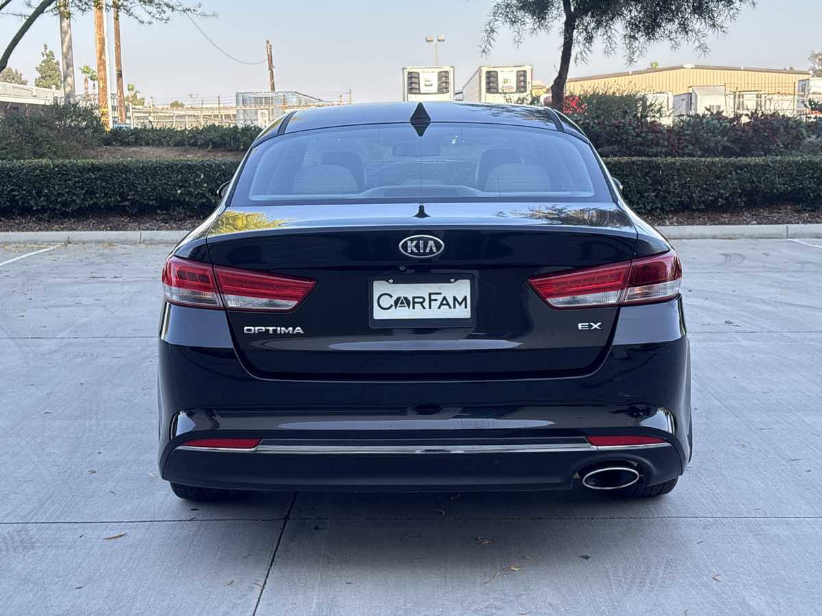 Used 2016 Kia Optima EX image 4
