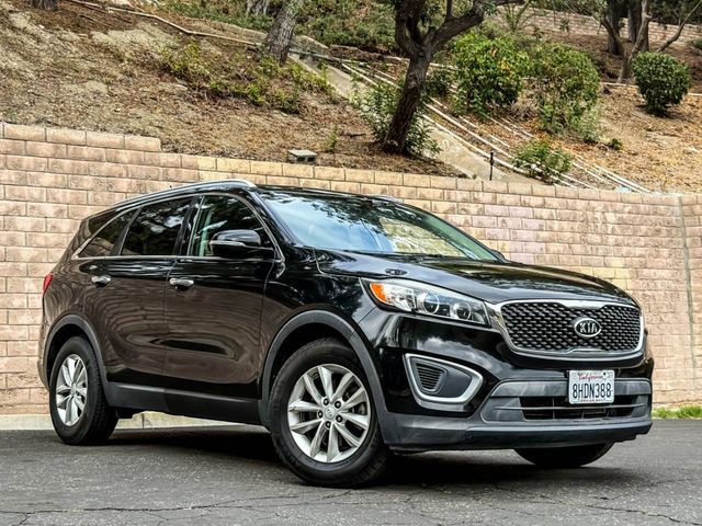 Used 2017 Kia Sorento LX image 13