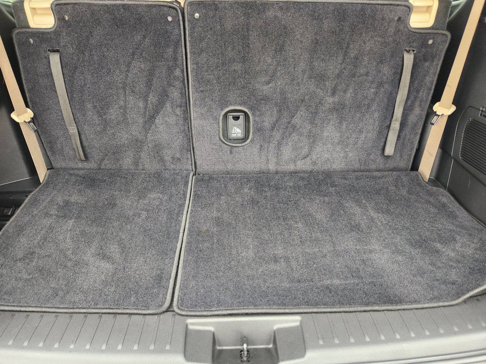 Used 2021 Toyota Highlander XLE FWD image 26