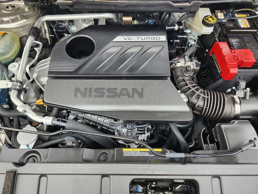 Used 2022 Nissan Rogue Platinum w/ Head-Up Display Package image 17