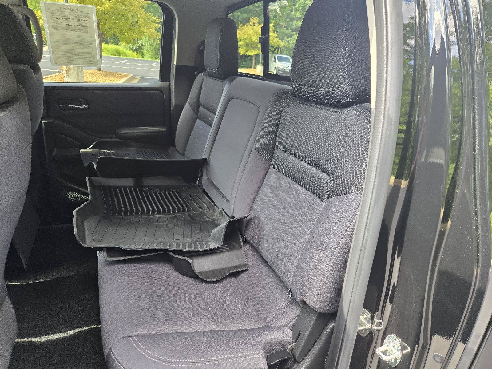 Used 2023 Nissan Frontier SV w/ SV Convenience Package AWD/4WD image 24