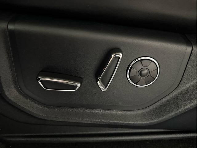 Used 2019 Ford F150 Platinum w/ Equipment Group 701A Luxury AWD/4WD image 12