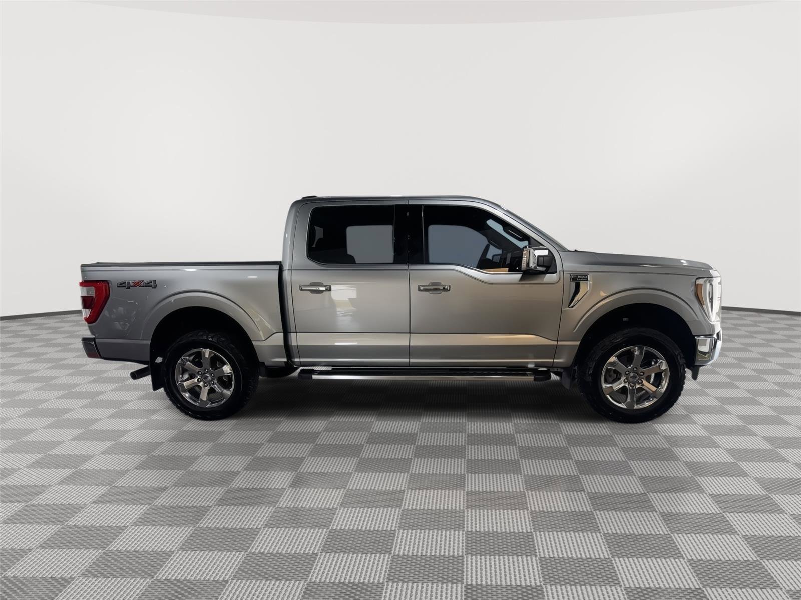 Used 2022 Ford F150 Lariat w/ Equipment Group 502A High AWD/4WD image 6