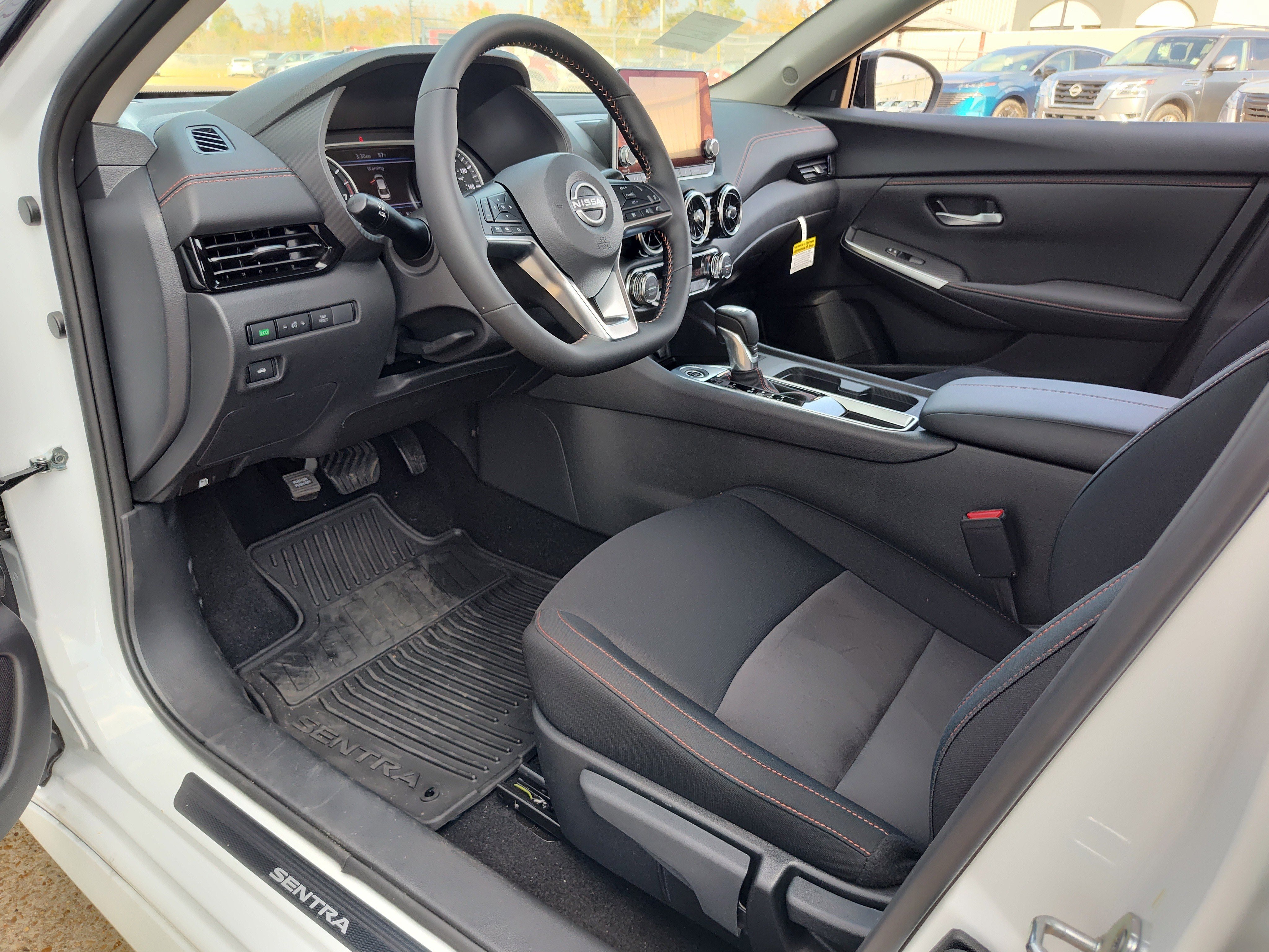 New 2025 Nissan Sentra SR image 2