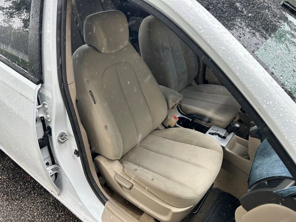 Used 2008 Hyundai Elantra GLS FWD image 16
