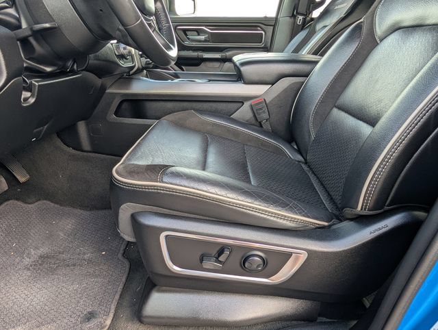 Used 2024 RAM 1500 Laramie AWD/4WD image 15