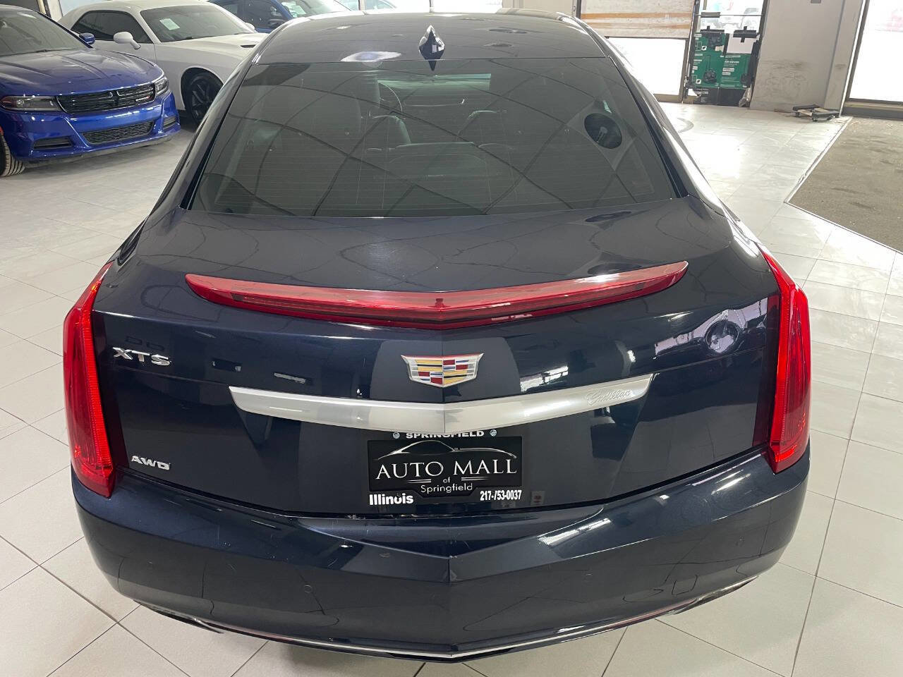 Used 2017 Cadillac XTS Luxury w/ Driver Awareness Package image 6