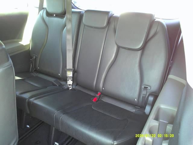 Used 2025 Kia Carnival FWD image 6
