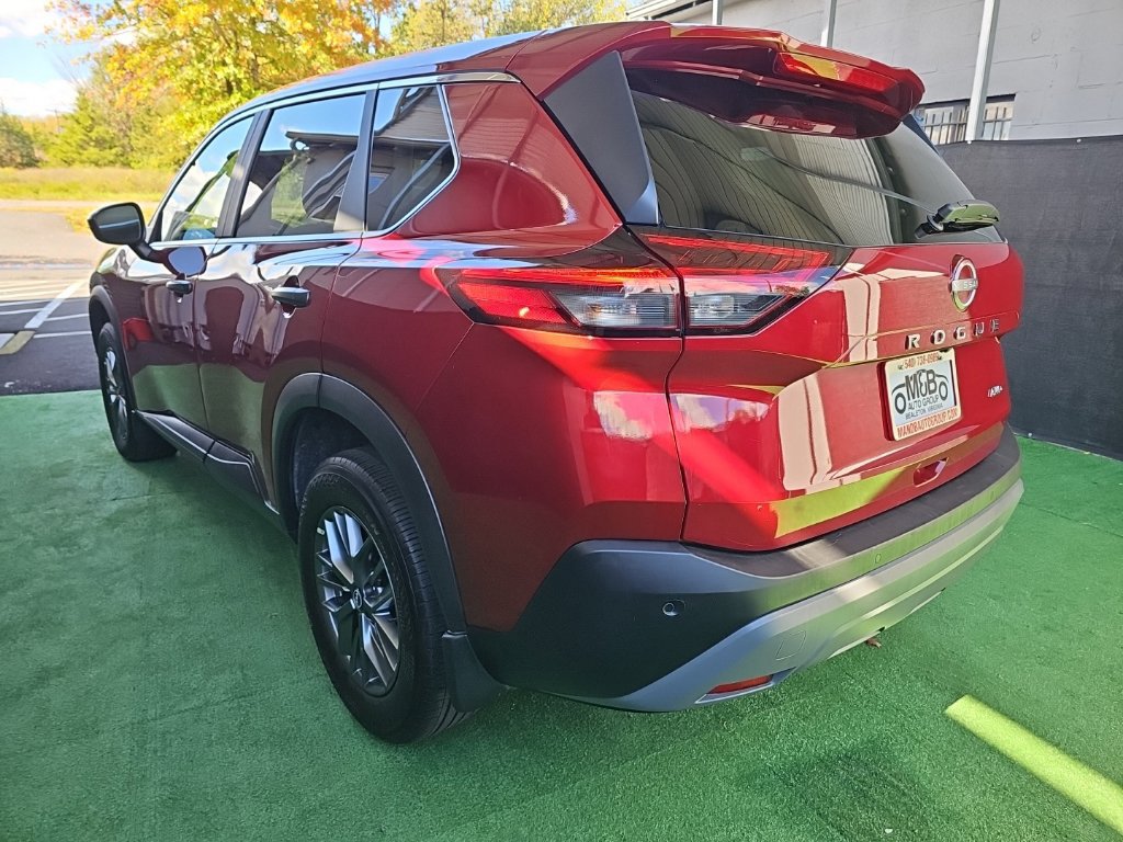 Used 2023 Nissan Rogue S AWD/4WD image 5