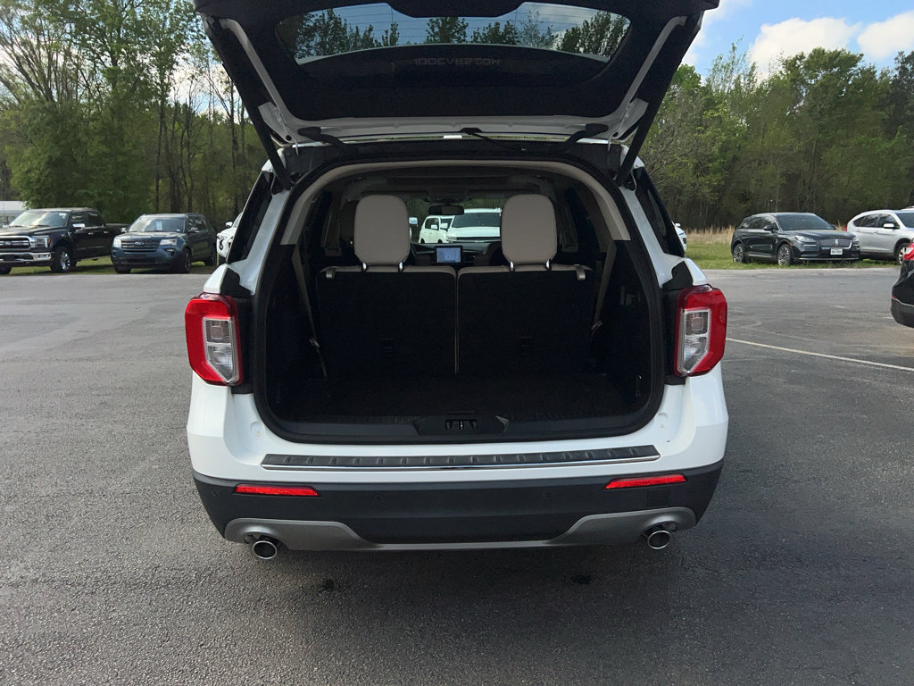 Used 2022 Ford Explorer Limited w/ Equipment Group 301A image 30