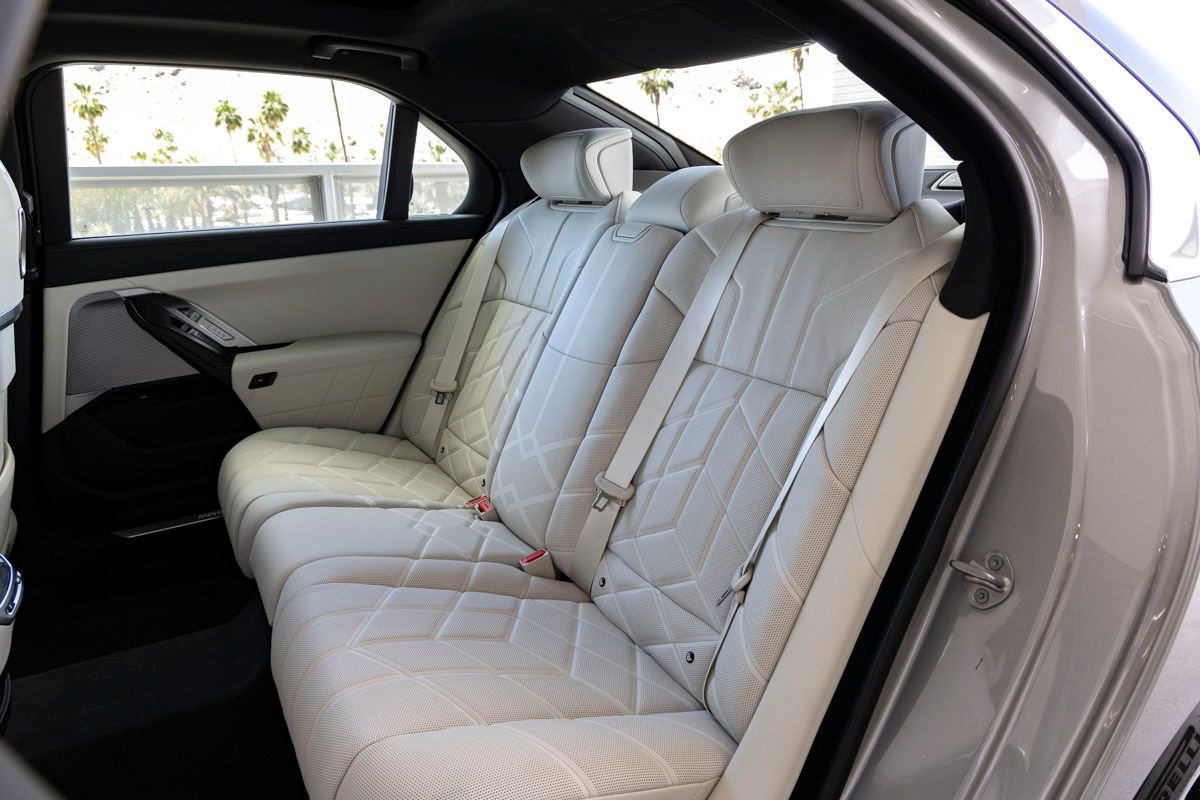 New 2026 BMW i7 eDrive50 RWD image 23
