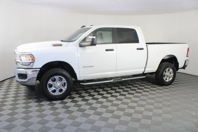 Used 2024 RAM 2500 Big Horn w/ Bed Utility Group image 2