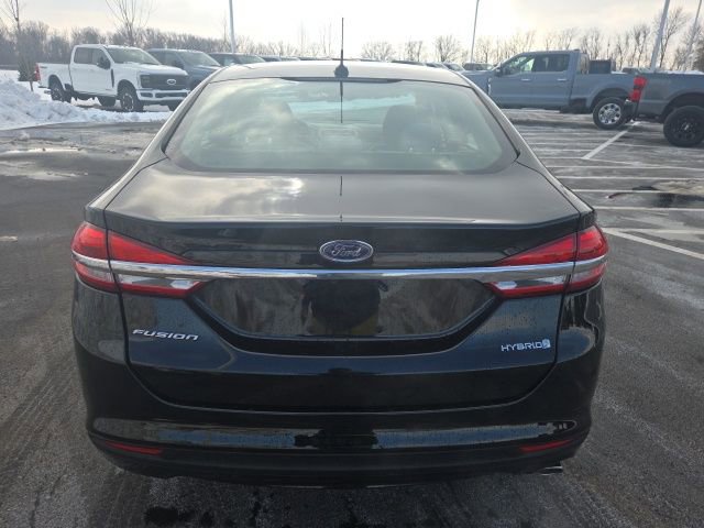 Used 2018 Ford Fusion S image 11
