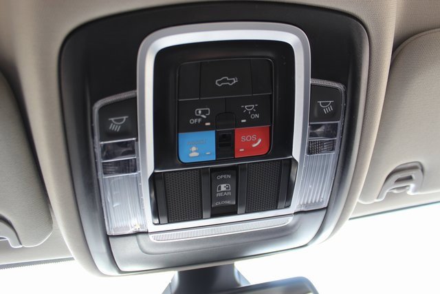 Used 2024 RAM 2500 Laramie image 30