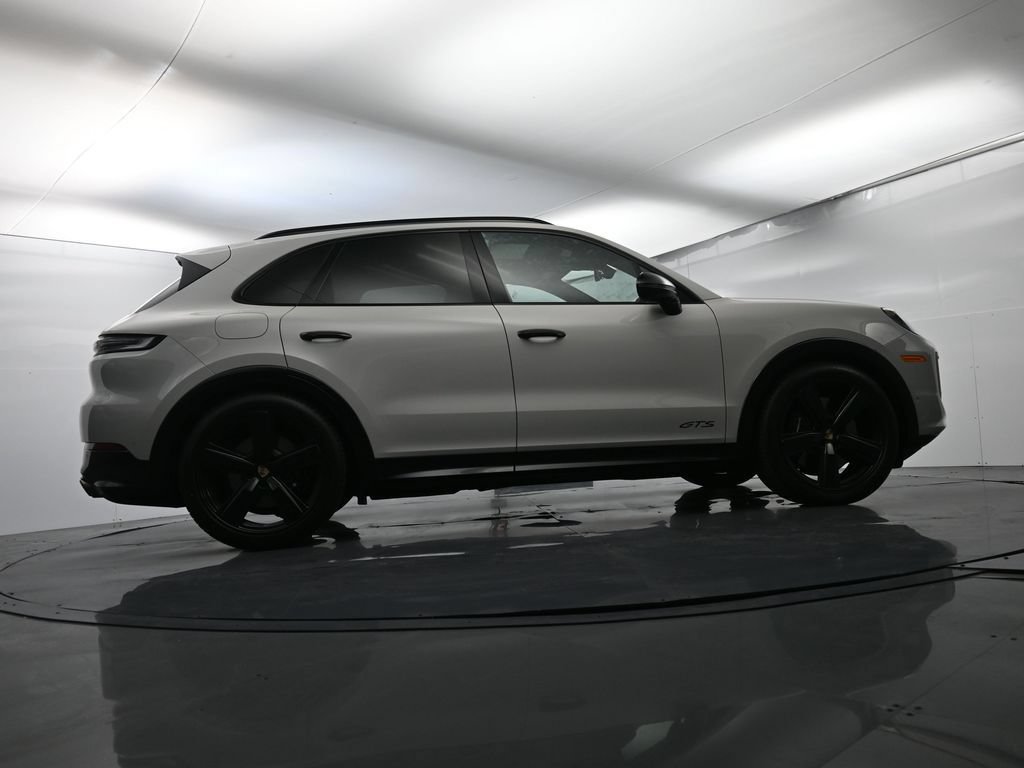 Certified 2026 Porsche Cayenne GTS AWD/4WD image 53