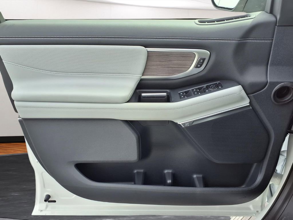 New 2026 Ford Expedition Max Platinum w/ Platinum Ultimate Package image 18