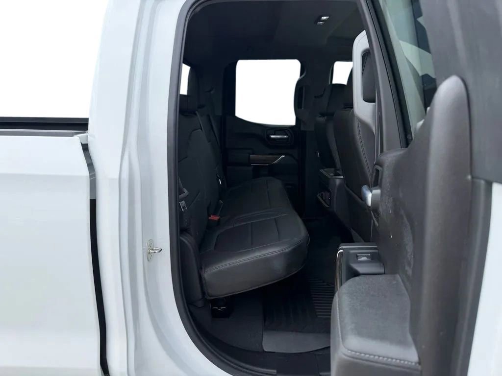 Used 2019 Chevrolet Silverado 1500 RST AWD/4WD image 31