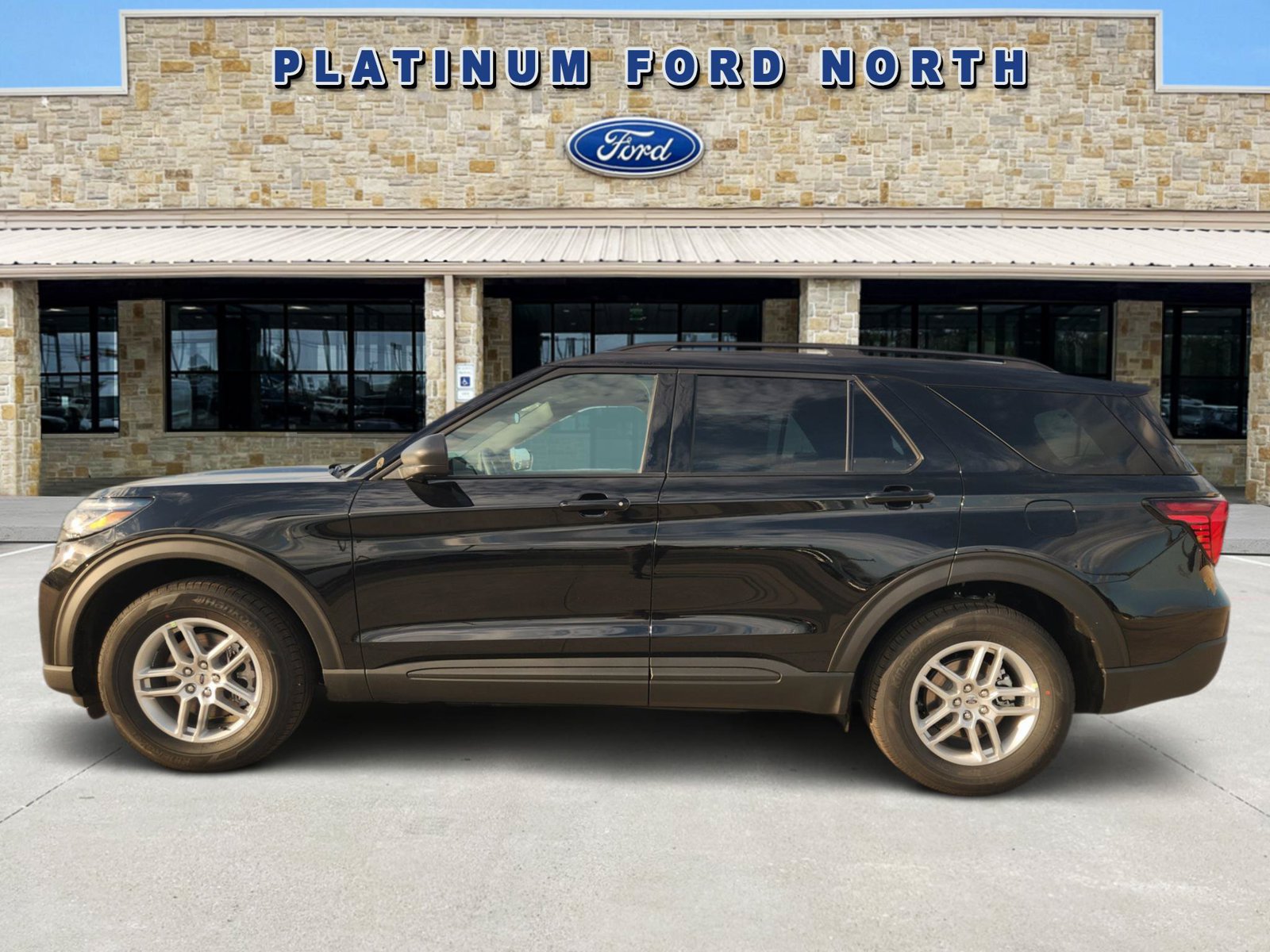 New 2027 Ford Explorer Active RWD image 3