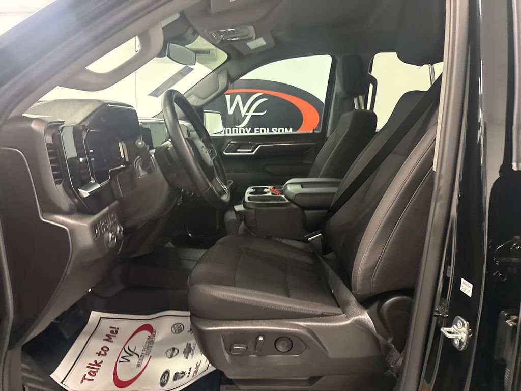 Used 2026 Chevrolet Silverado 1500 LT AWD/4WD image 8