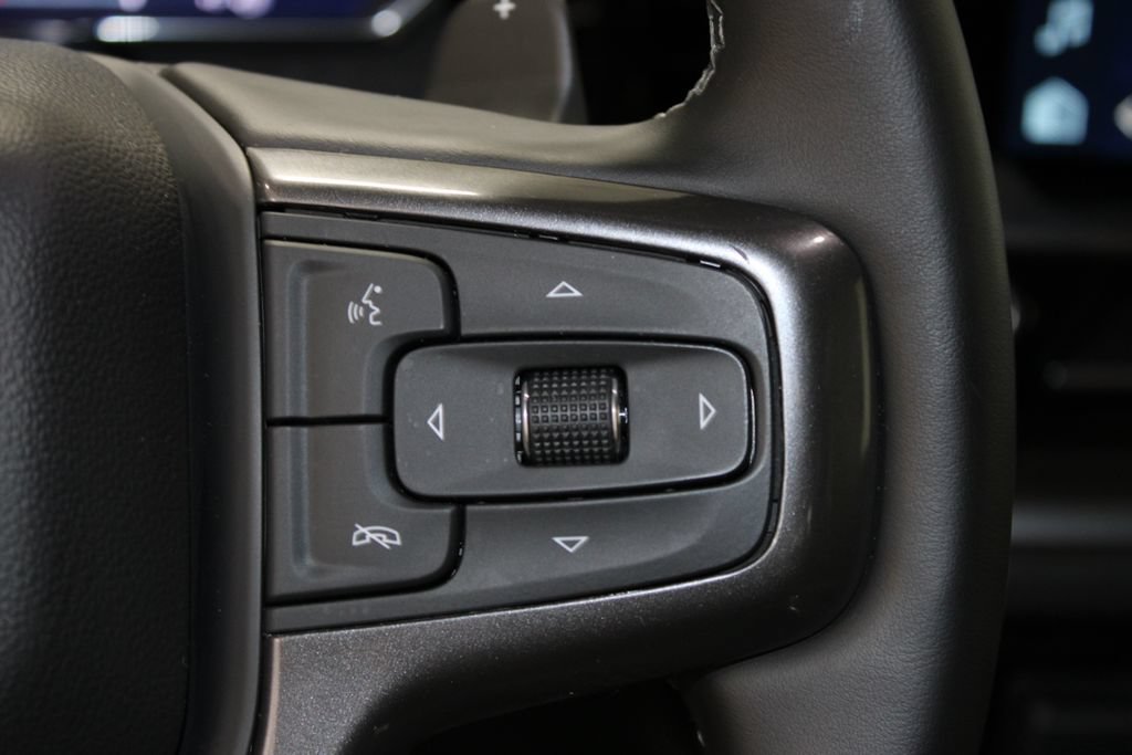 Used 2025 Chevrolet Silverado 1500 High Country w/ High Country Premium Package AWD/4WD image 38