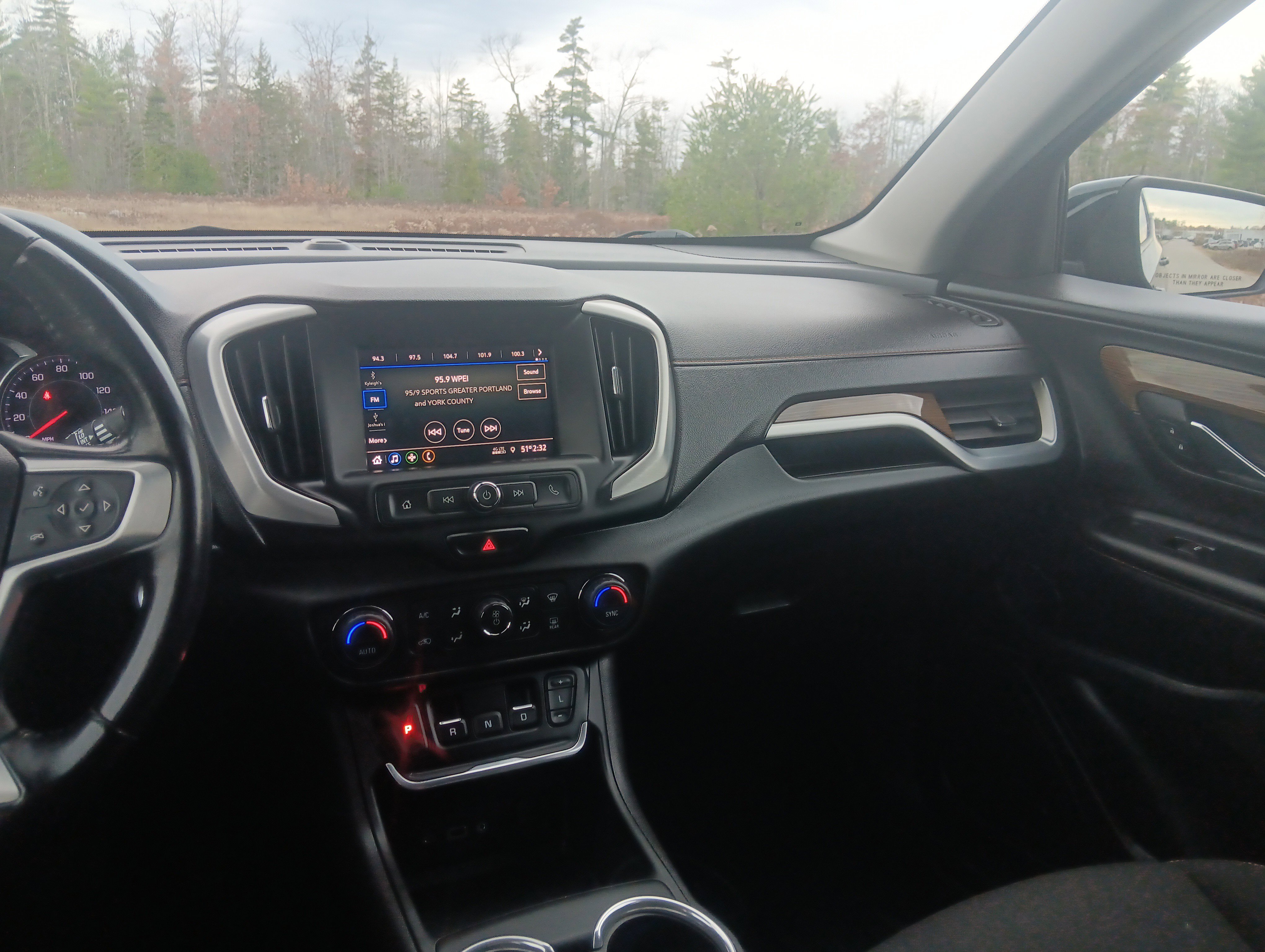 Used 2021 GMC Terrain SLE w/ Driver Convenience Package image 19