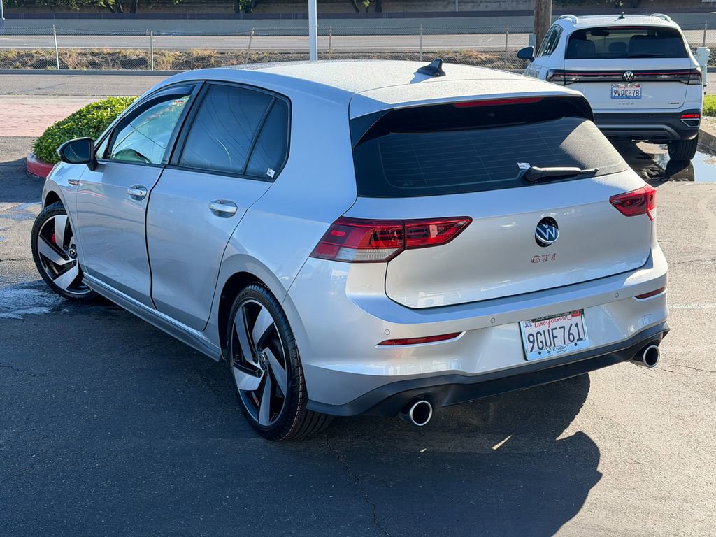 Used 2023 Volkswagen GTI SE FWD image 10