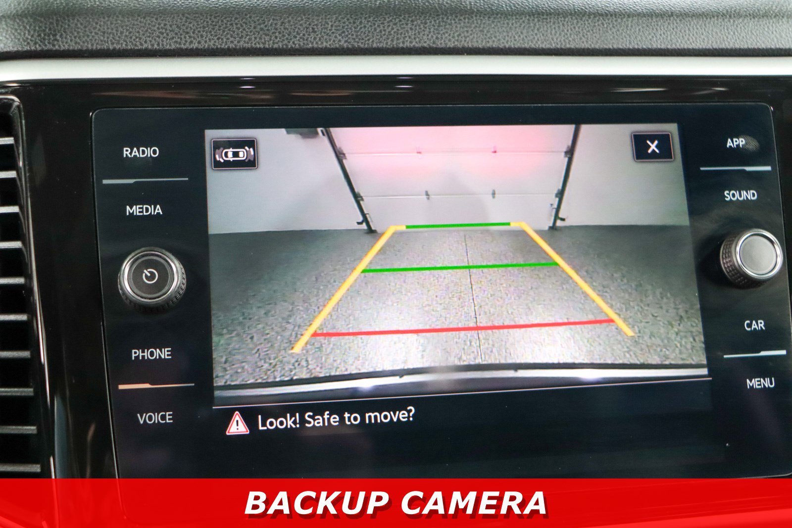 Used 2022 Volkswagen Atlas Cross Sport SE image 18