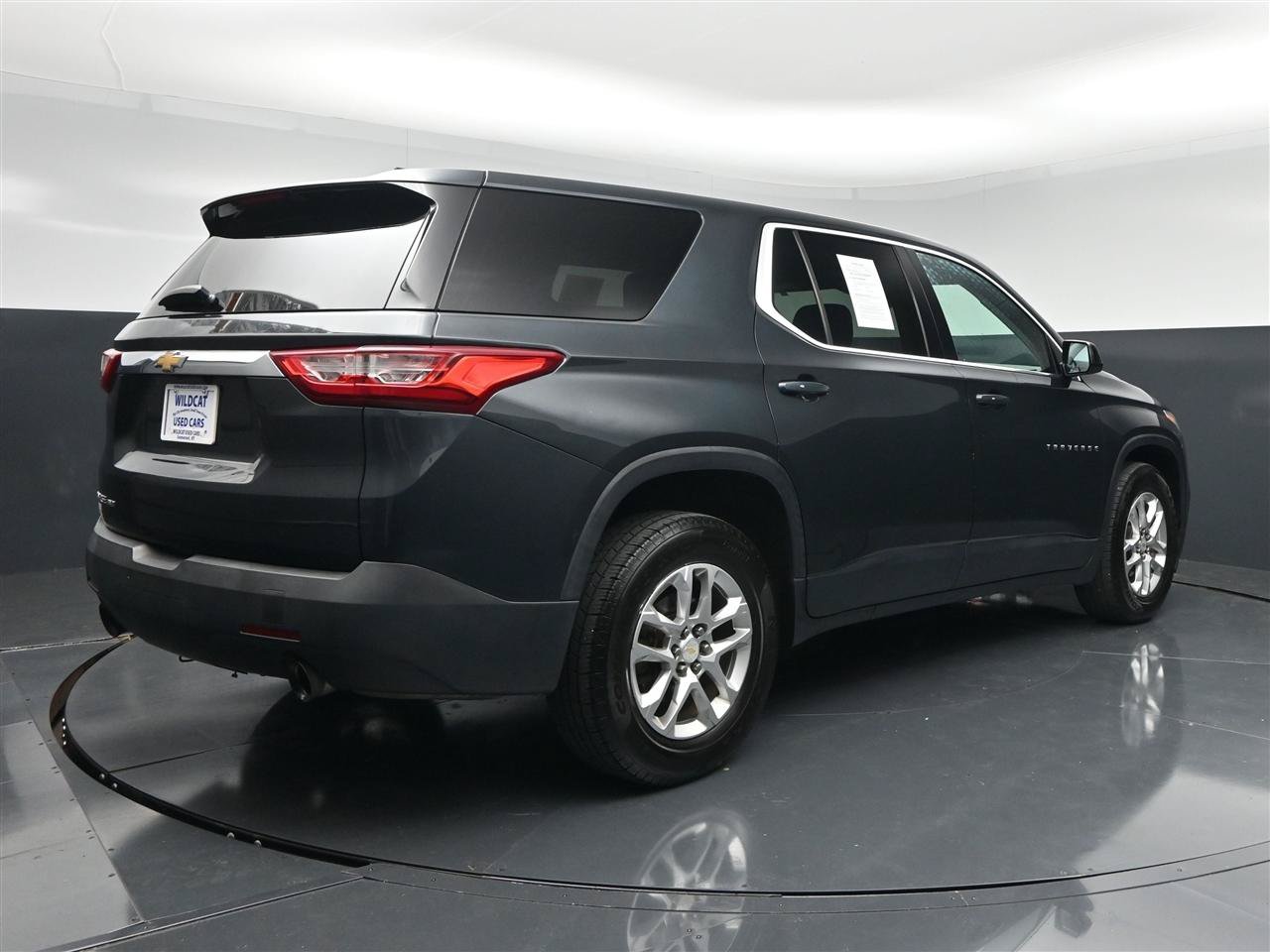 Used 2018 Chevrolet Traverse LS AWD/4WD image 6