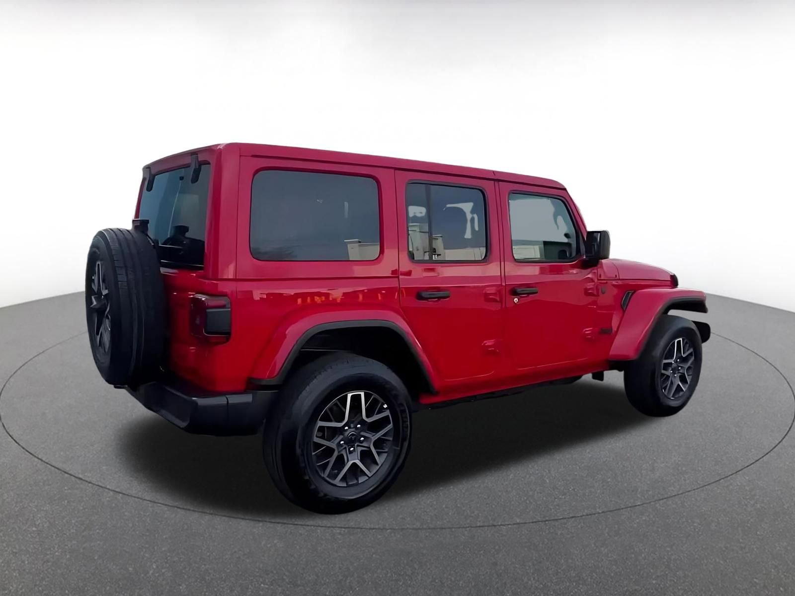 Used 2025 Jeep Wrangler Sahara image 15