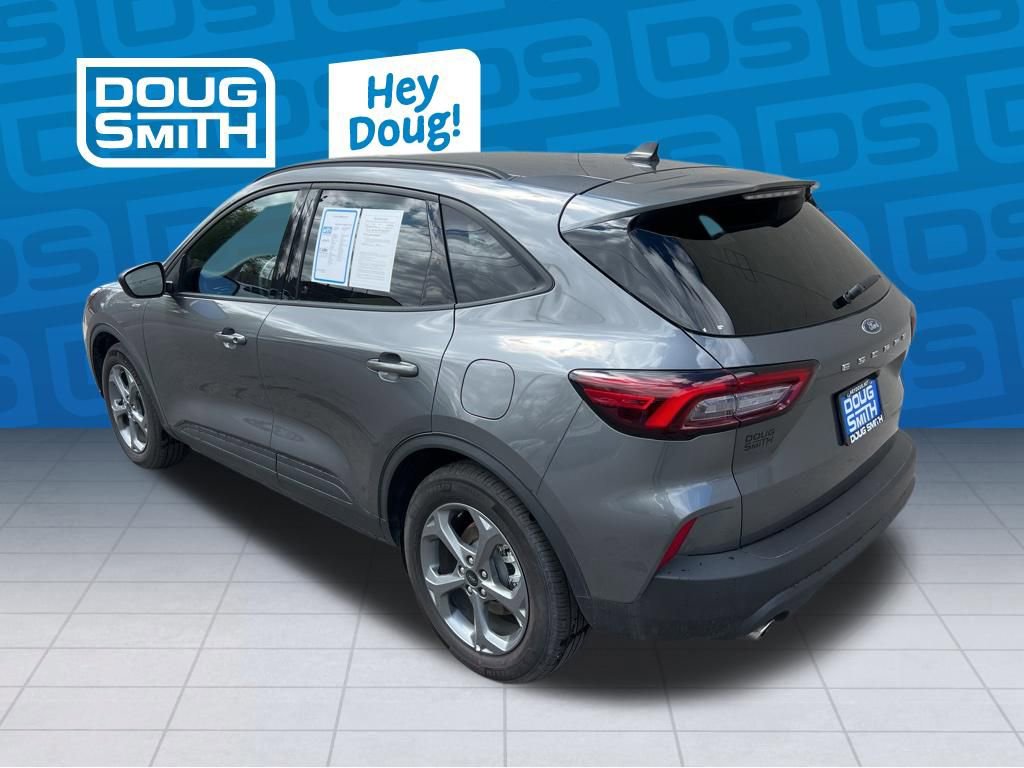 Used 2025 Ford Escape ST-Line image 4
