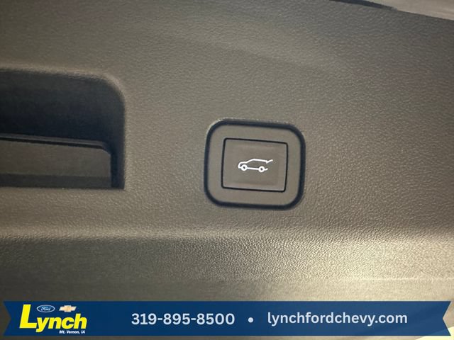 New 2027 Chevrolet Traverse Z71 w/ Driver Confidence Package AWD/4WD image 17