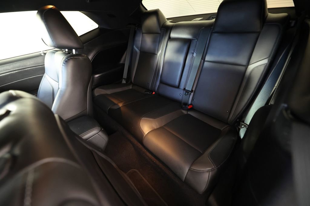 Used 2022 Dodge Challenger SXT w/ Plus Package RWD image 13