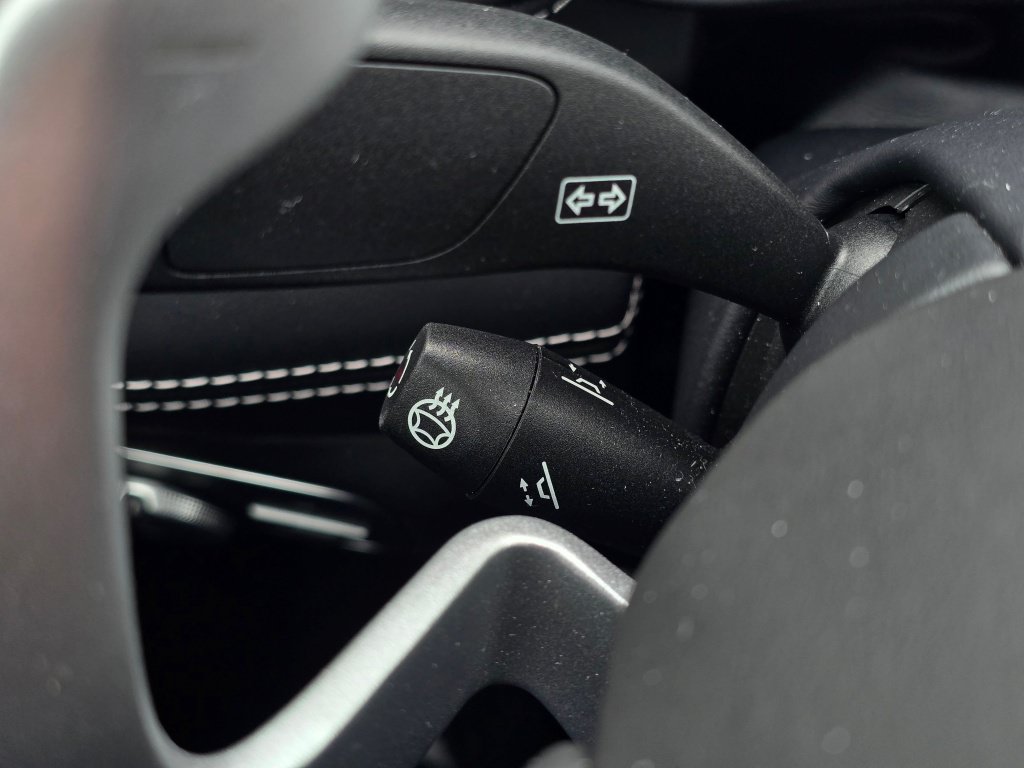 Used 2024 Aston Martin DBX 707 AWD/4WD image 38