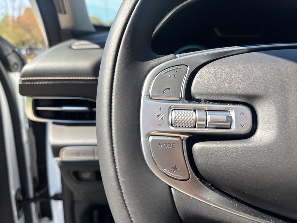 Used 2024 Genesis GV80 3.5T image 18