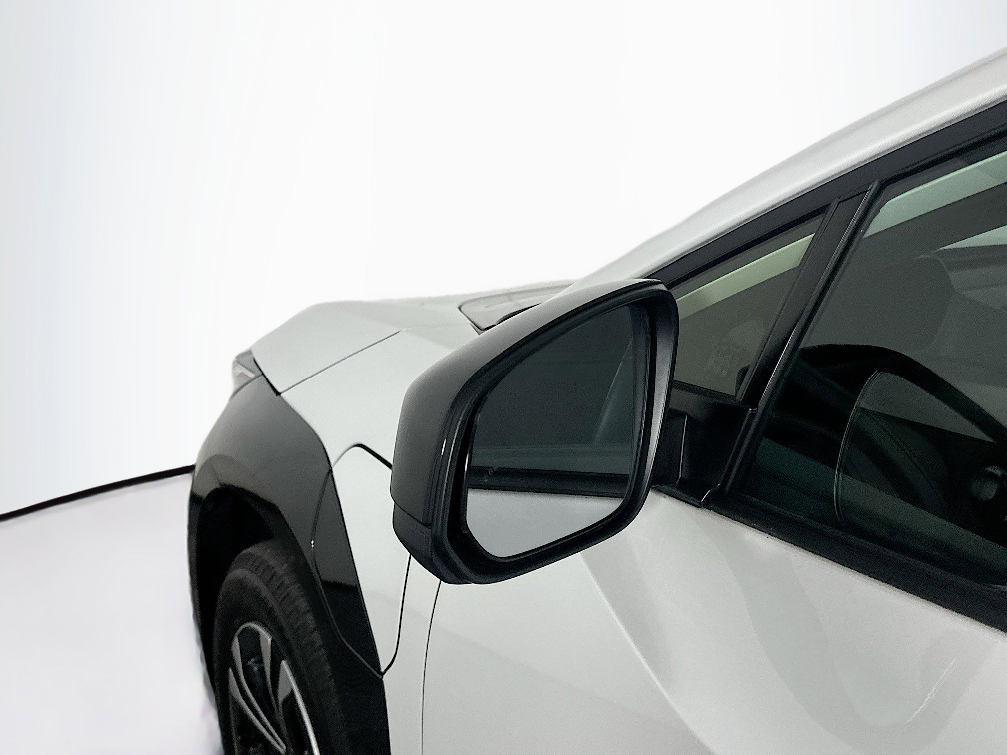 Used 2024 Toyota bZ4X XLE w/ Weather Package FWD image 16