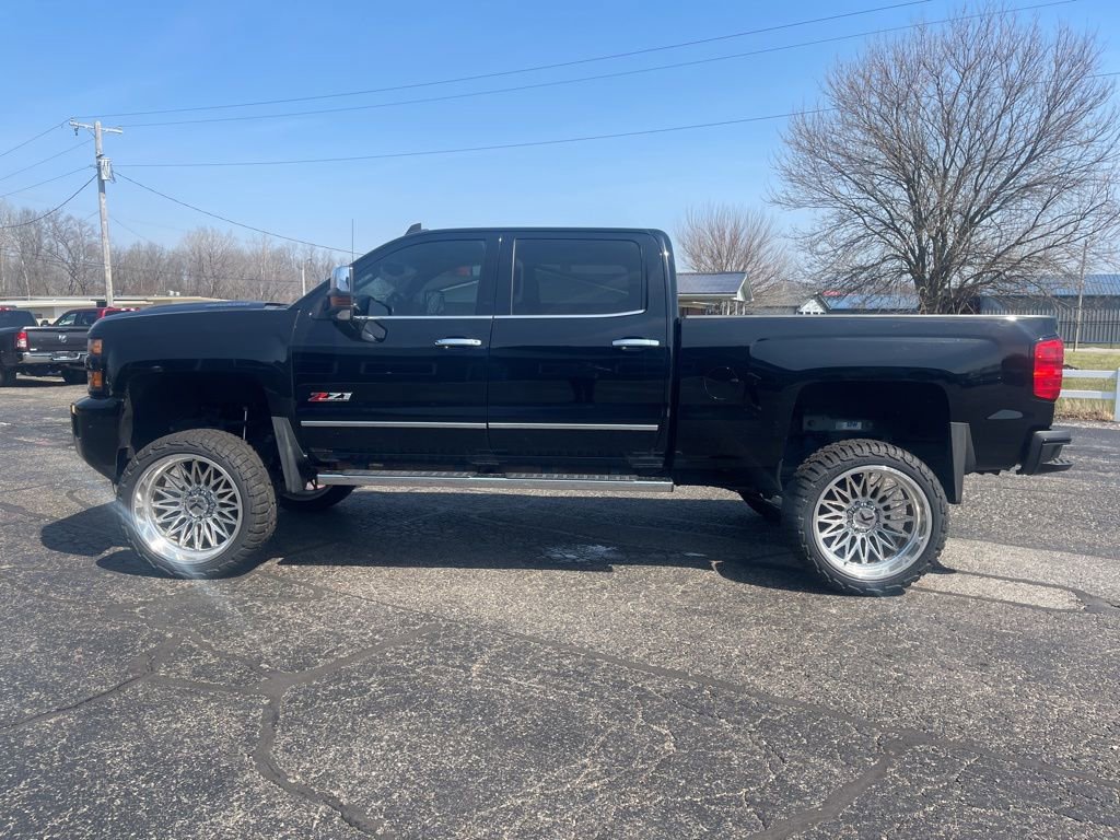 Used 2019 Chevrolet Silverado 2500 LTZ w/ Duramax Plus Package image 3