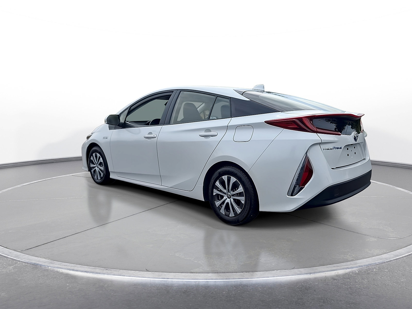 Used 2021 Toyota Prius Prime LE FWD image 6