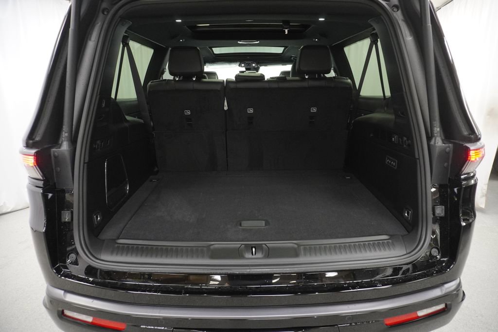 New 2026 Jeep Grand Wagoneer L Limited image 31