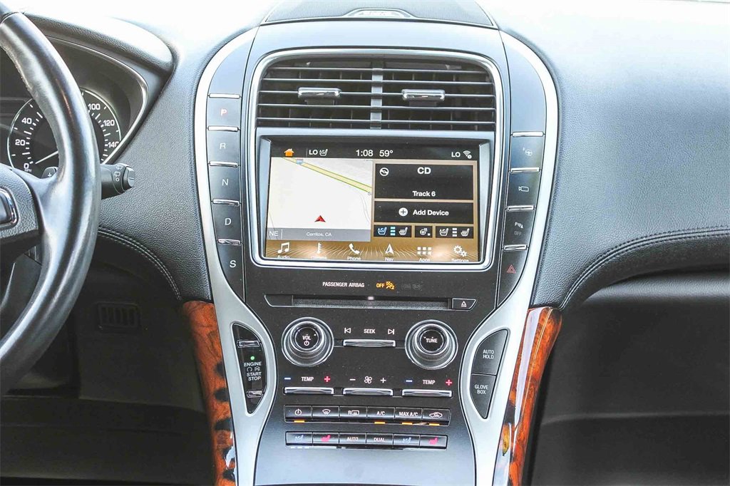 Used 2018 Lincoln MKX Reserve w/ Driver Assistance Package image 16