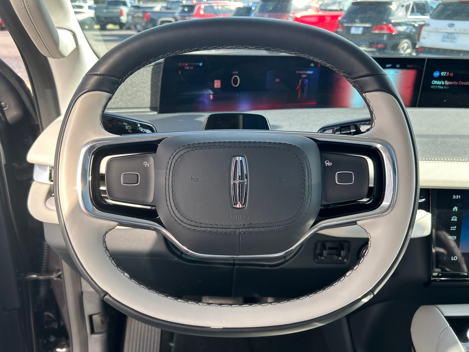 New 2026 Lincoln Navigator Reserve AWD/4WD image 18