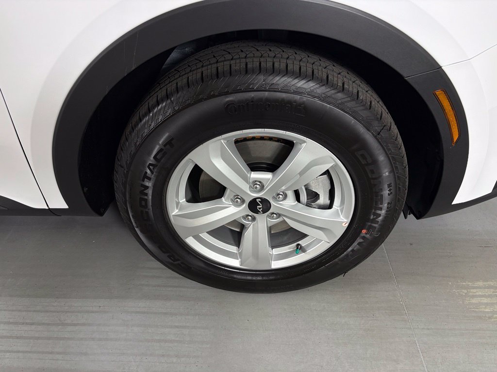 New 2026 Kia Sorento LX FWD image 10