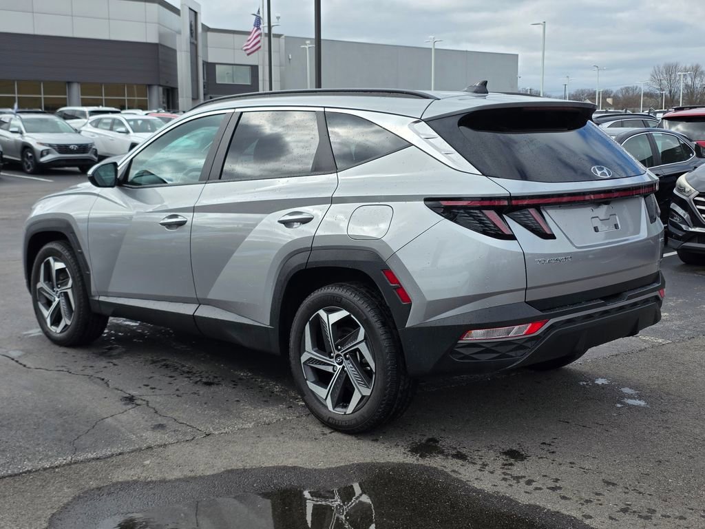 Used 2023 Hyundai Tucson SEL w/ Convenience Package image 3