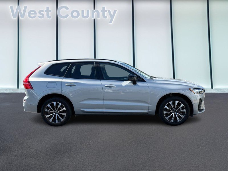 Certified 2023 Volvo XC60 B5 Plus w/ Climate Package AWD/4WD image 2